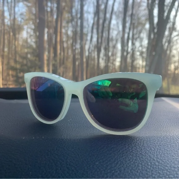 catfarer | Accessories | Wildfox Catfarer Womens Mint Green  display picture 1
